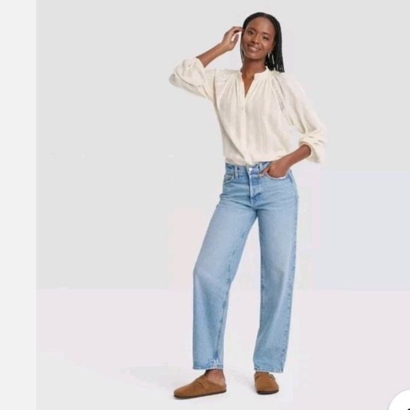 Universal Thread Women's Balloon Long Sleeve Lace Blouse Cream - Picture 2 of 2